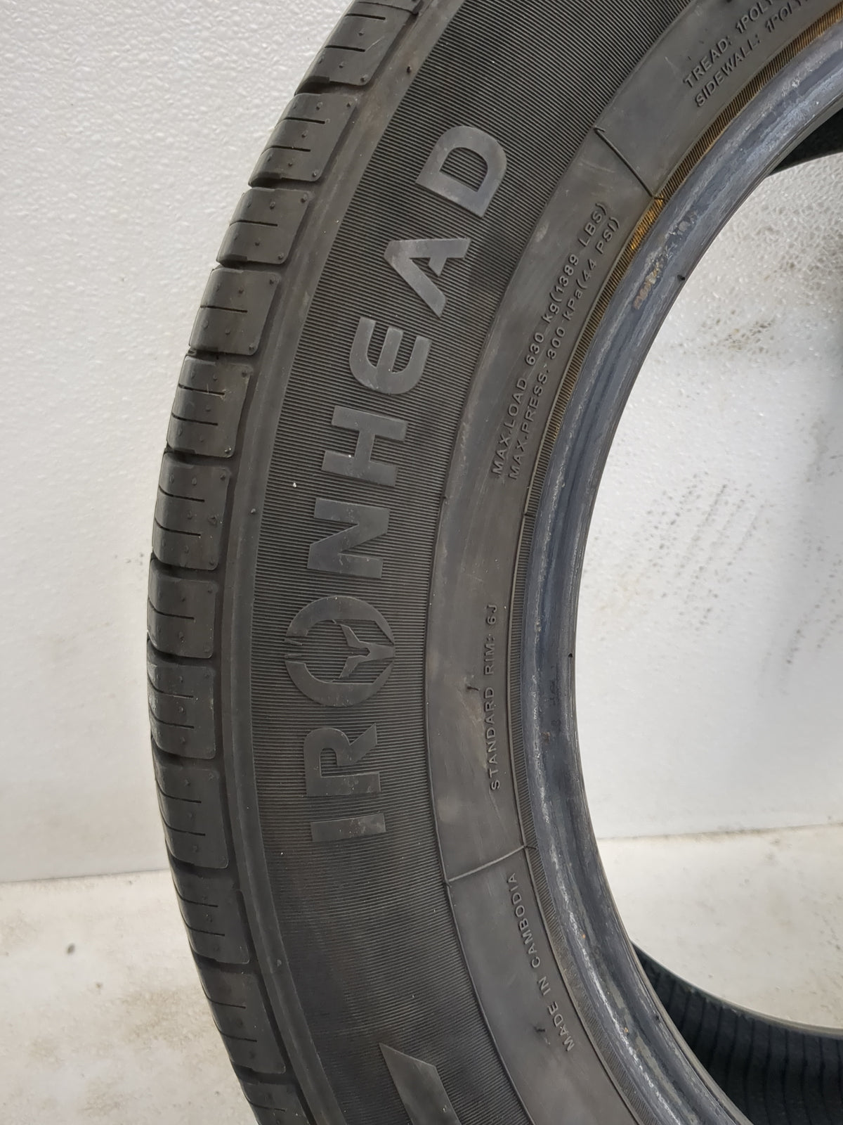 Used Tire 205/60R16 IRONHEAD REFLEX IHO1 92V - Tread Depth 9/32 - Oemusedautoparts1.com