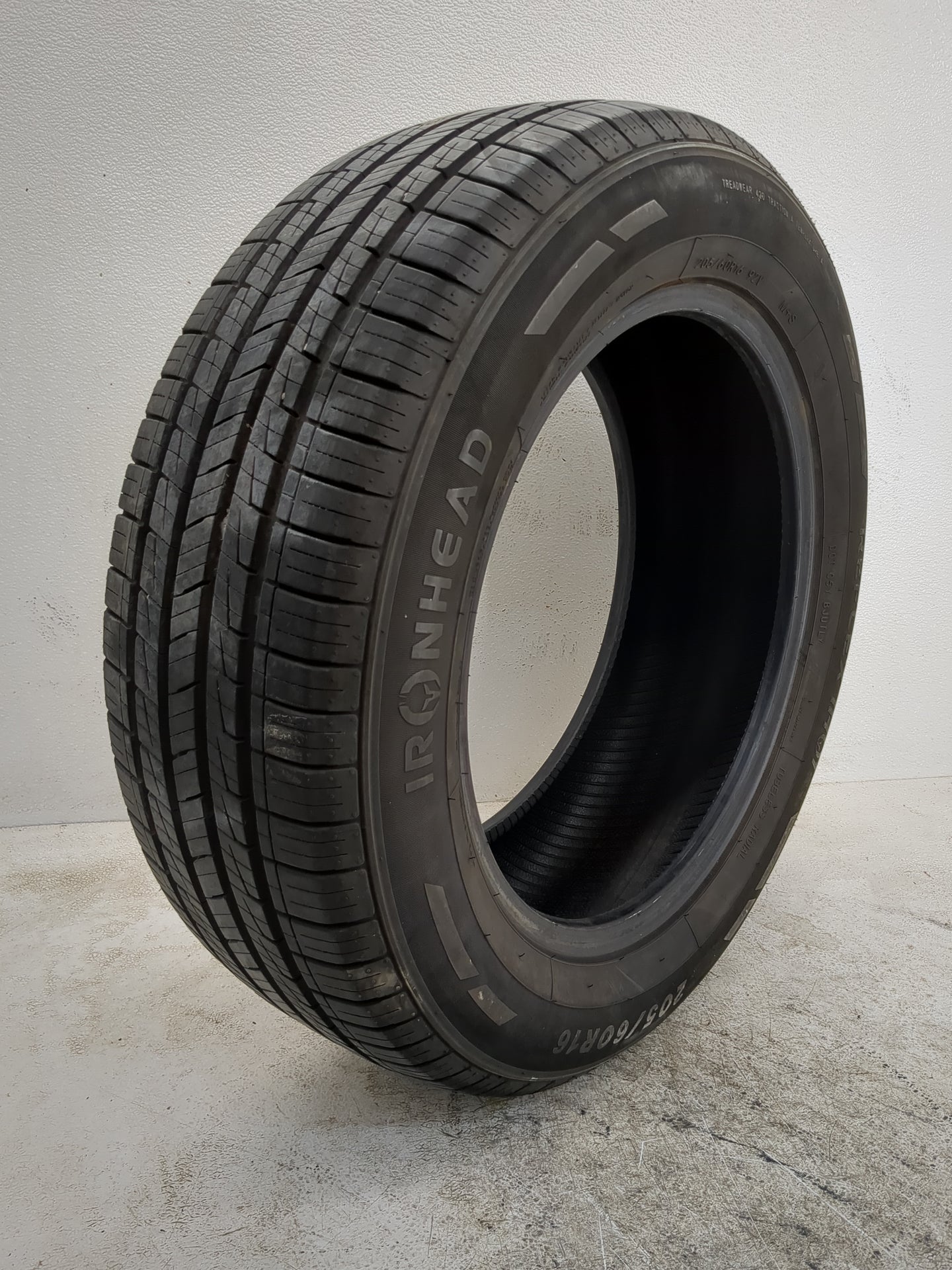 Used Tire 205/60R16 IRONHEAD REFLEX IHO1 92V - Tread Depth 9/32 - Oemusedautoparts1.com