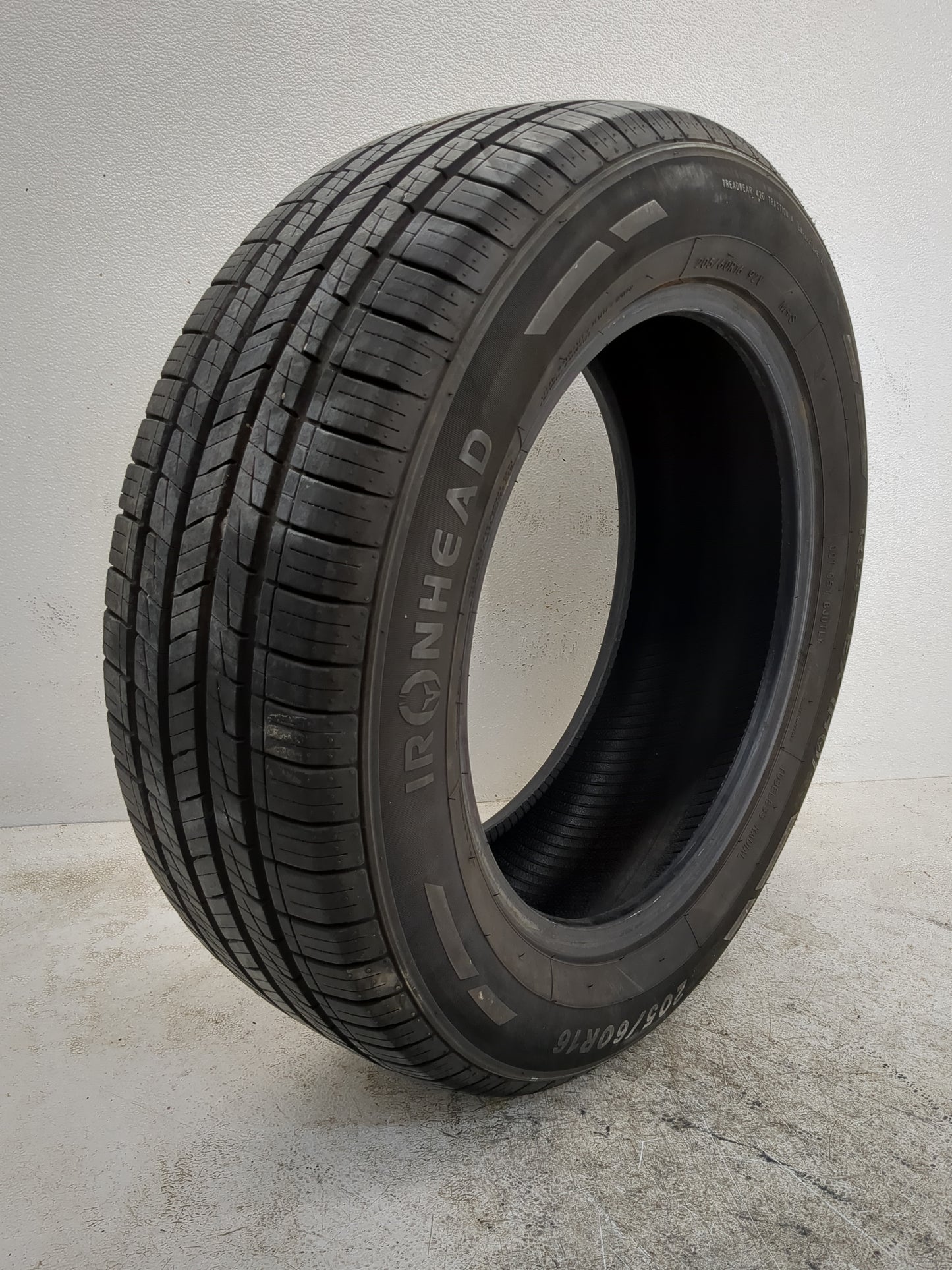 Used Tire 205/60R16 IRONHEAD REFLEX IHO1 92V - Tread Depth 9/32 - Oemusedautoparts1.com