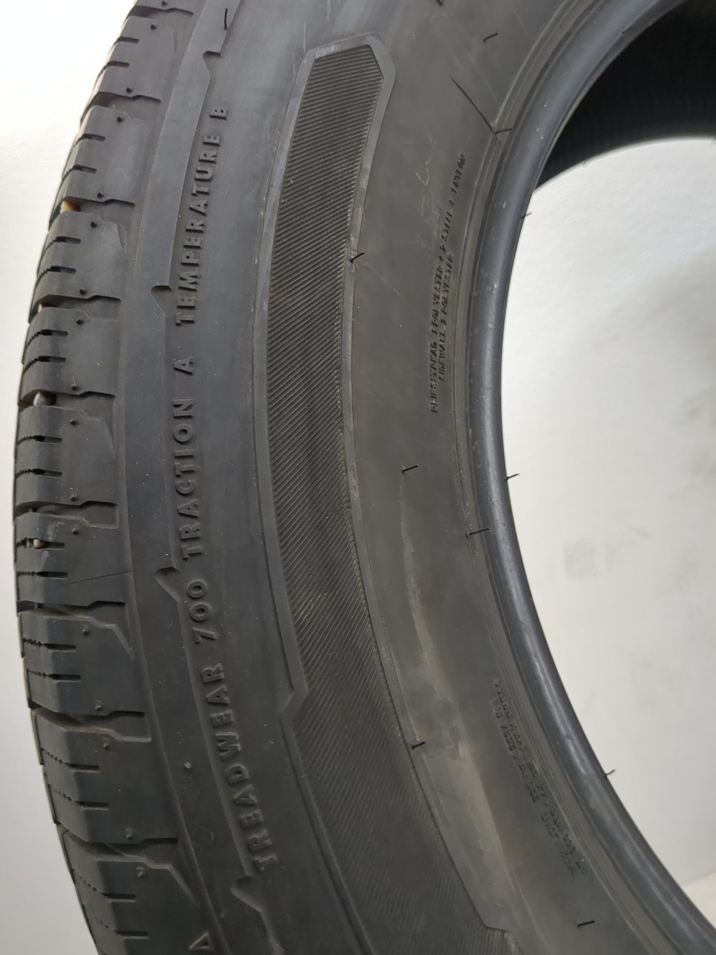Used Tire 235/65R18 FIRESTONE DESTINATION LE3 106T - Tread Depth 8/32 - Oemusedautoparts1.com