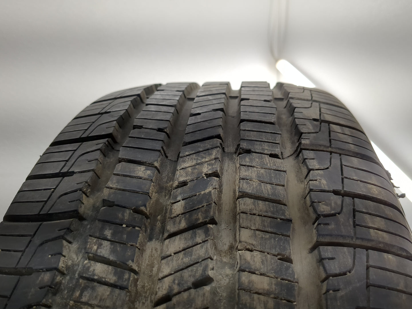 Used Tire 215/55R16 GOOD YEAR RELIANT 93V - Tread Depth 10/32 - Oemusedautoparts1.com