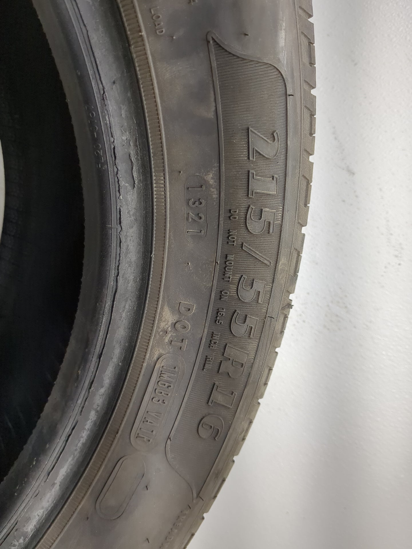 Used Tire 215/55R16 GOOD YEAR RELIANT 93V - Tread Depth 10/32 - Oemusedautoparts1.com