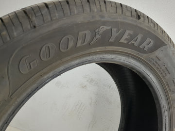 Used Tire 215/55R16 GOOD YEAR RELIANT 93V - Tread Depth 10/32