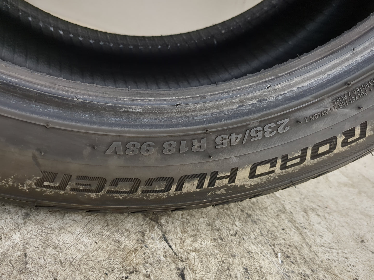 Used Tire 235/45R18 ROAD HUGGER GTP AS/02 98V - Tread Depth 9/32 - Oemusedautoparts1.com