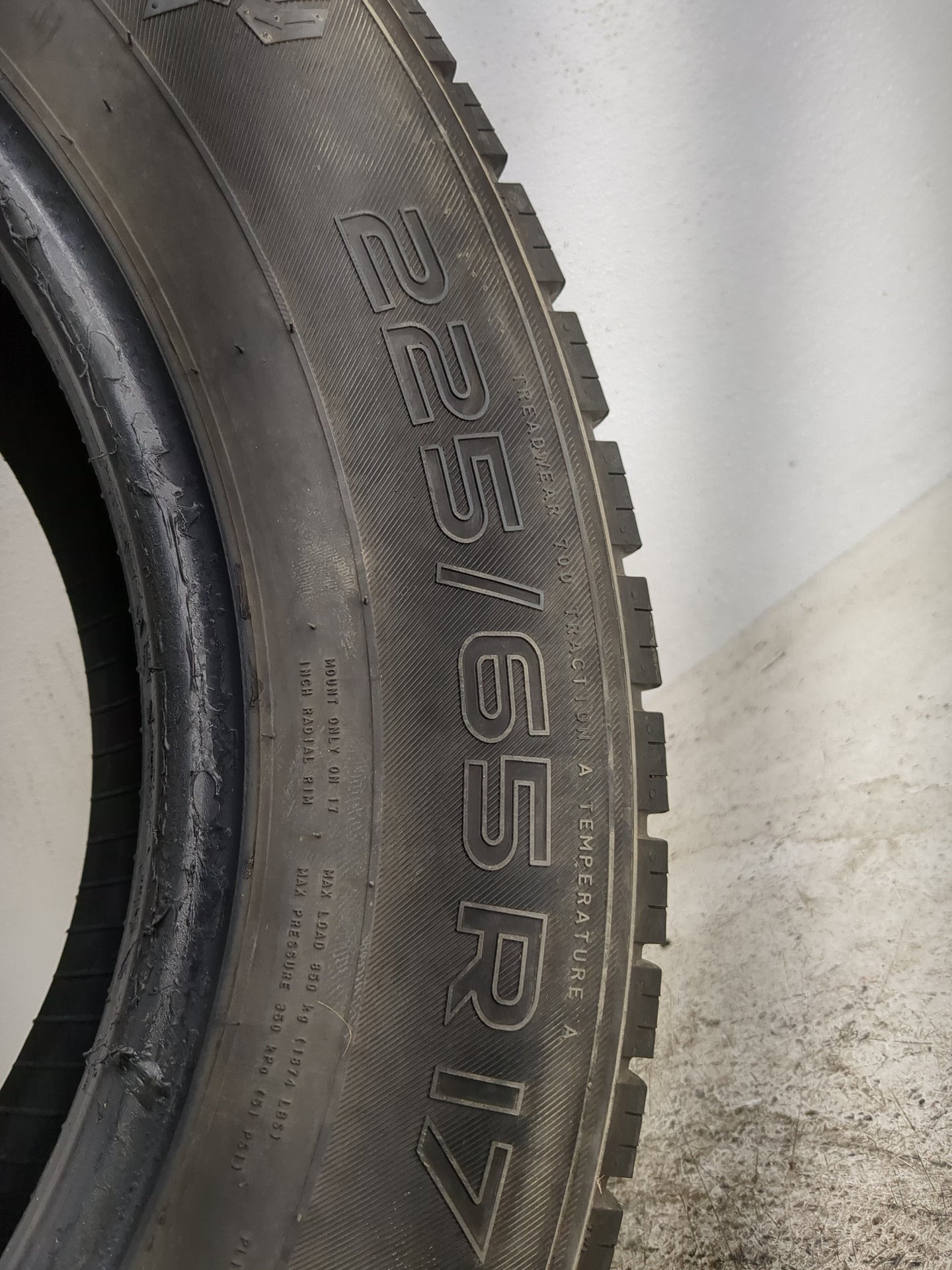 Used Tire 225/65R17 NOKIAN TYRE OUTPOST APT 102H - Tread Depth 8/32 - Oemusedautoparts1.com