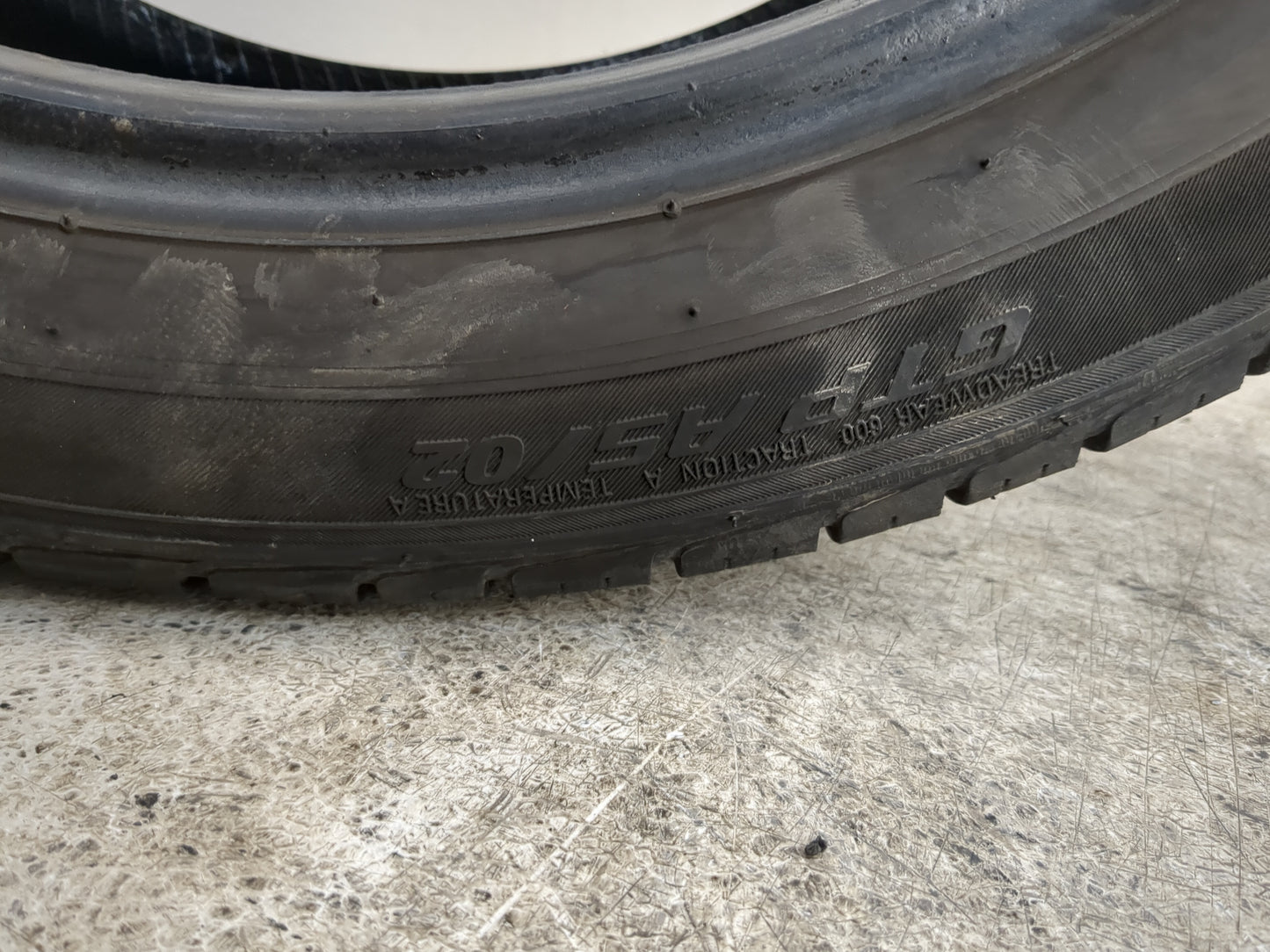 Used Tire 235/45R18 ROAD HUGGER GTP AS/02 98V - Tread Depth 8/32 - Oemusedautoparts1.com