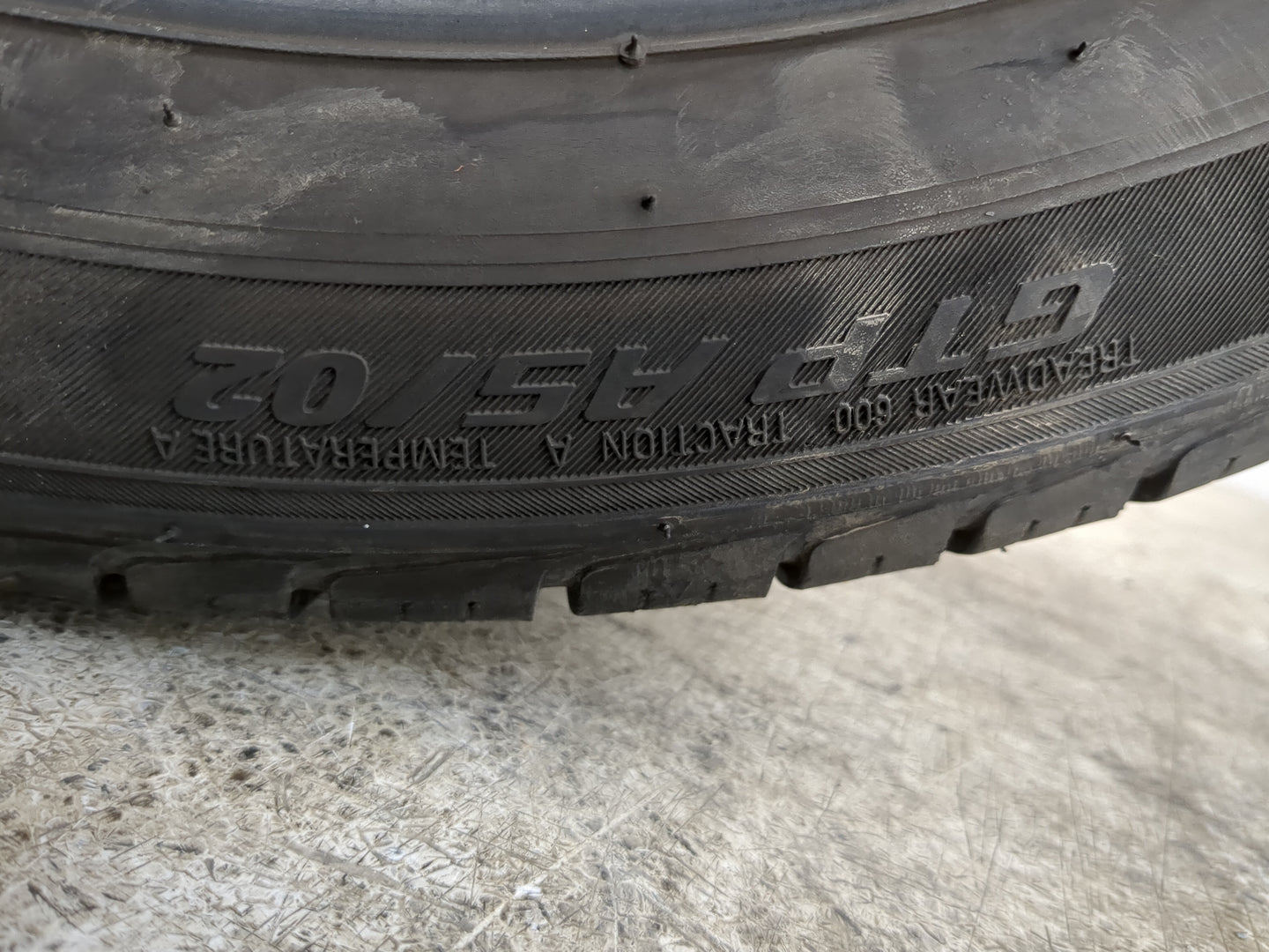 Used Tire 235/45R18 ROAD HUGGER GTP AS/02 98V - Tread Depth 8/32 - Oemusedautoparts1.com