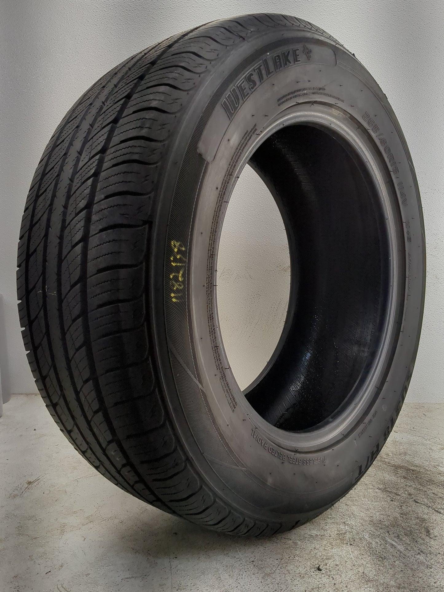 Used Tire 265/60R18 WESTLAKE SU318 H/T 114V - Tread Depth 9/32 - Oemusedautoparts1.com
