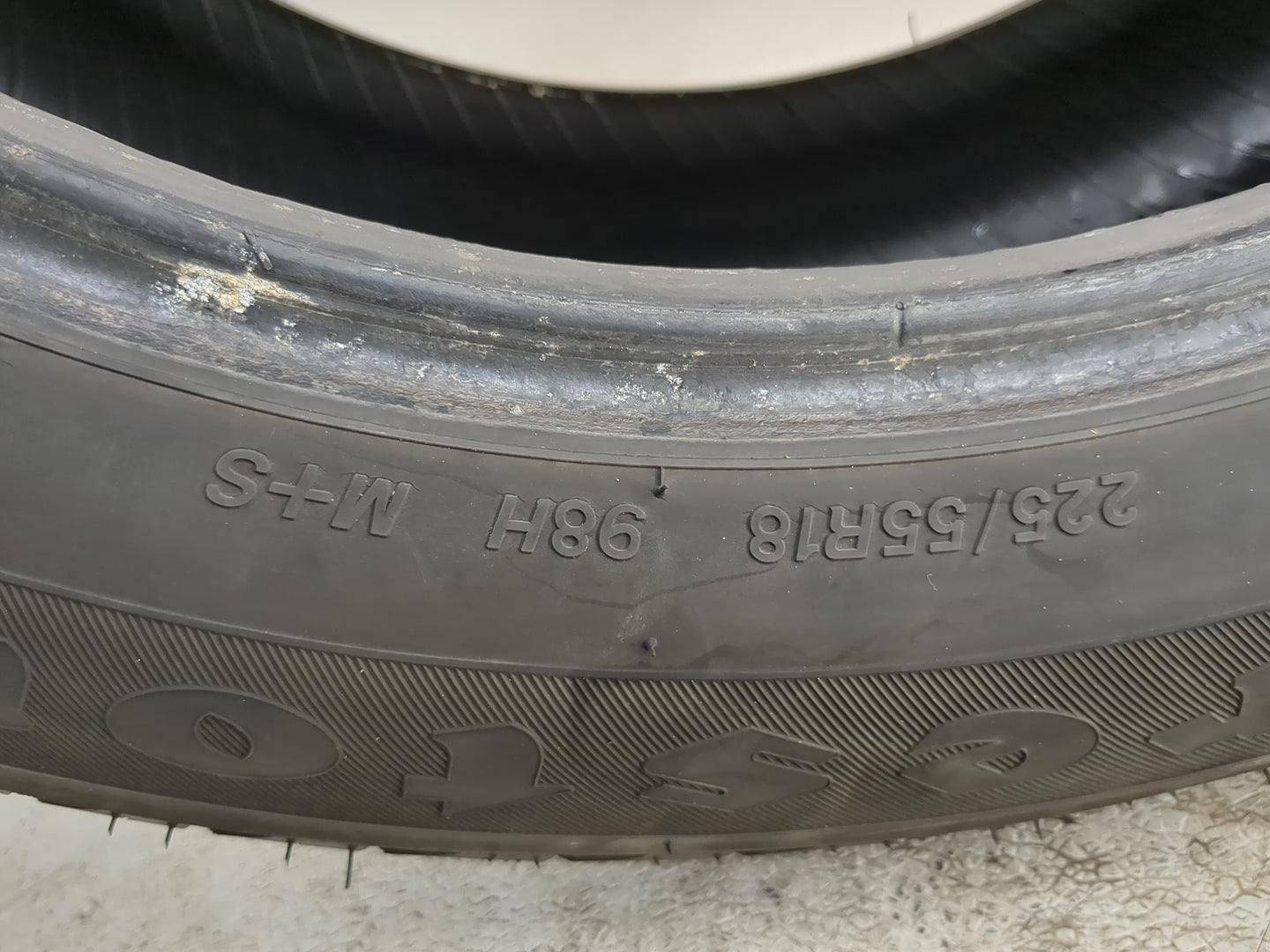 Used Tire 225/55R18 FIRESTONE ALL SEASON 98H - Tread Depth 6.5/32 - Oemusedautoparts1.com