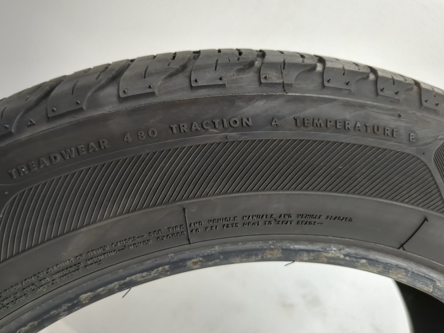 Used Tire 225/55R18 FIRESTONE ALL SEASON 98H - Tread Depth 6.5/32 - Oemusedautoparts1.com