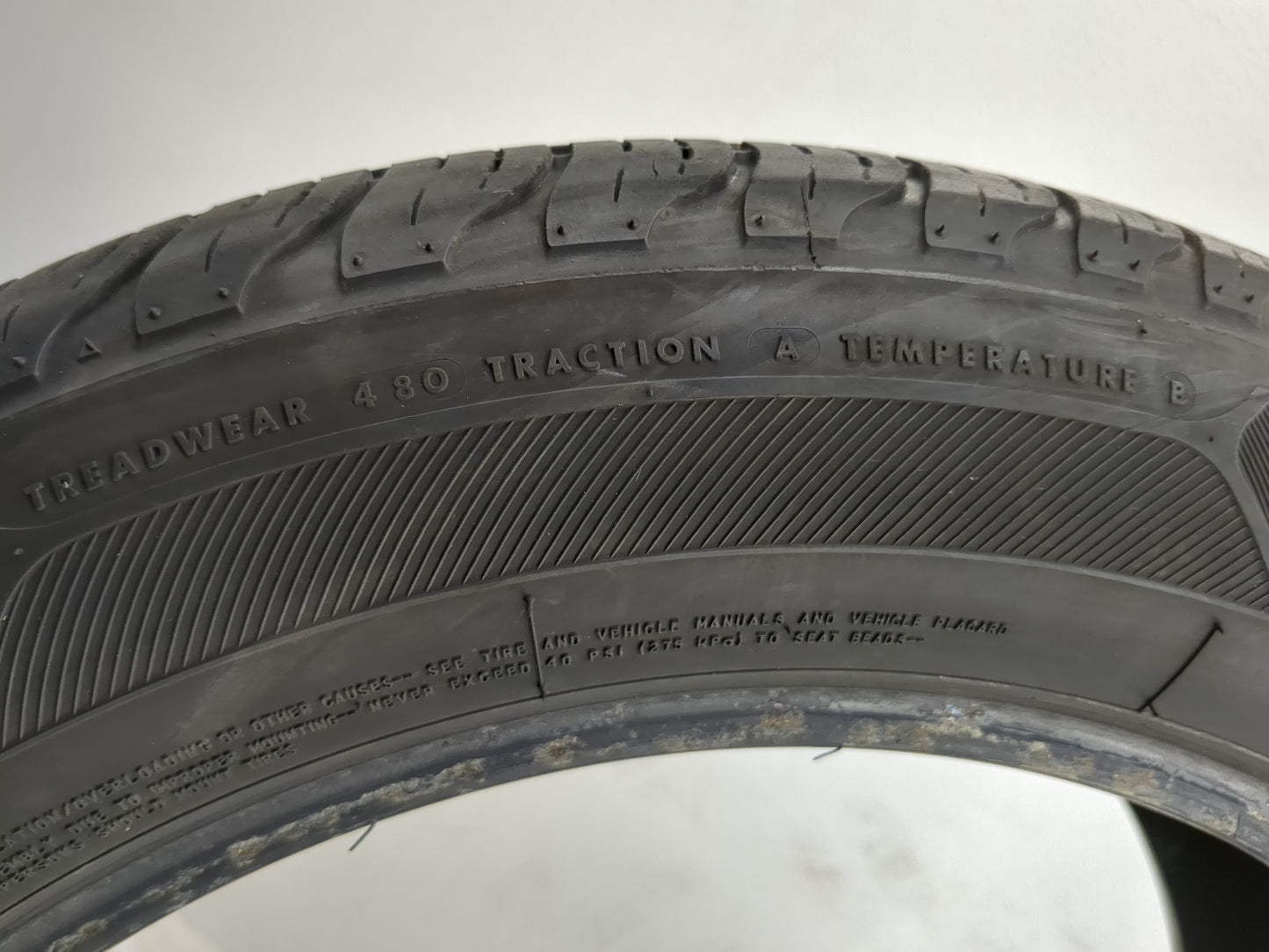 Used Tire 225/55R18 FIRESTONE ALL SEASON 98H - Tread Depth 6.5/32 - Oemusedautoparts1.com