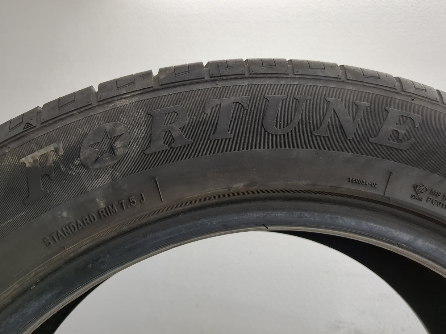 Used Tire 235/55R18 FORTUNE PERFECTUS FSR602 100V - Tread Depth 8/32 - Oemusedautoparts1.com