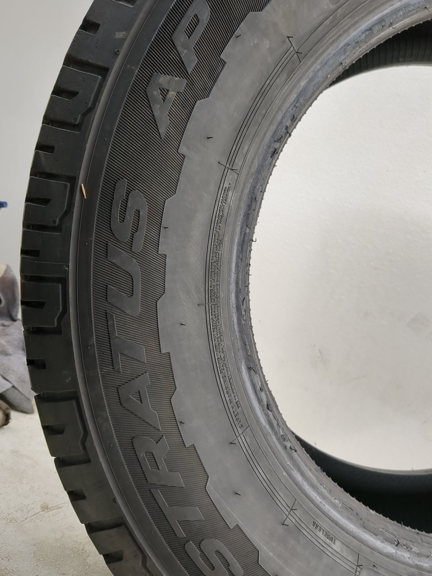 Used Tire LT275/65R18 MASTERCRAFT STRATUS AP 123/120S - Tread Depth 9/32 - Oemusedautoparts1.com