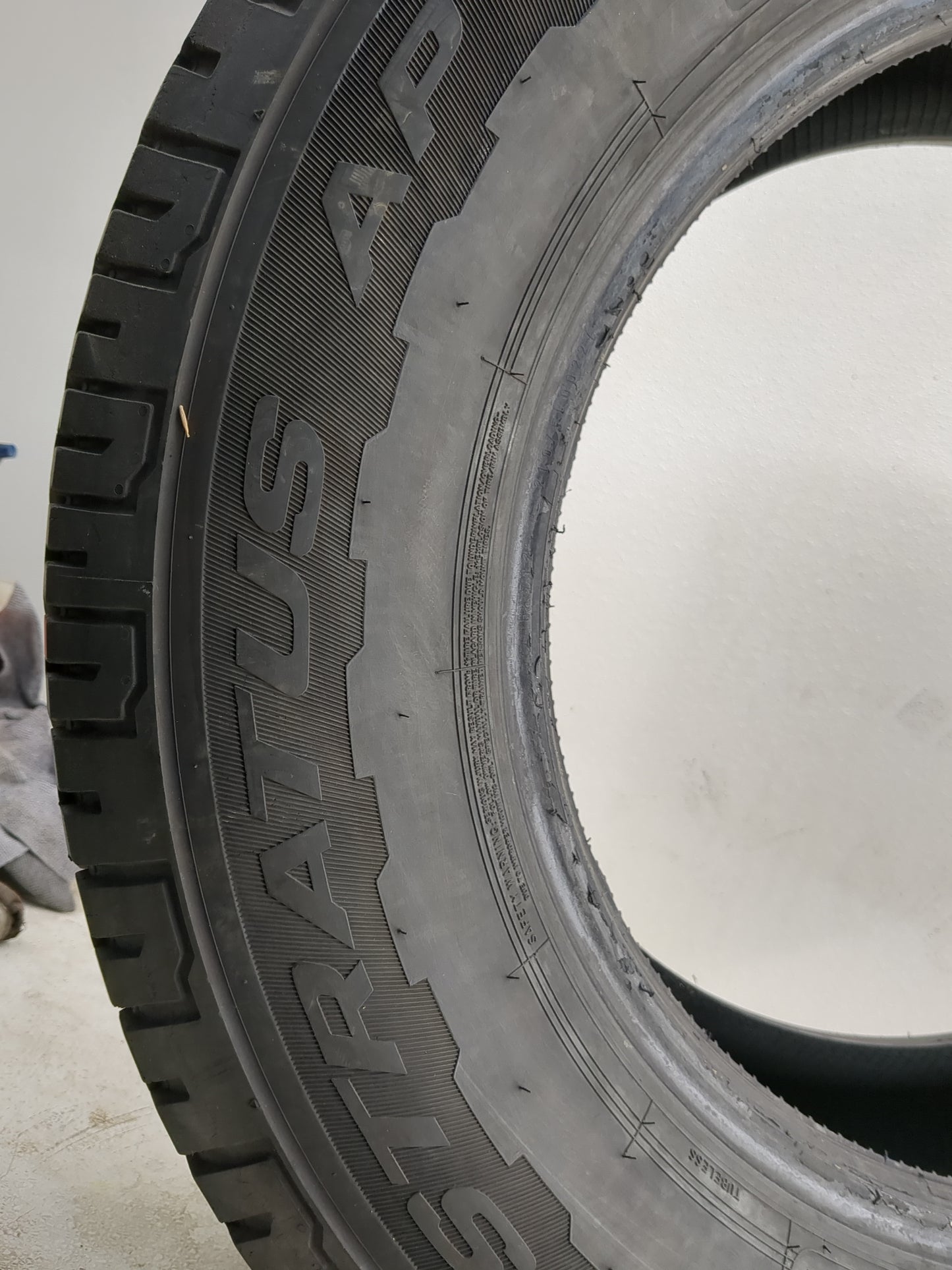 Used Tire LT275/65R18 MASTERCRAFT STRATUS AP 123/120S - Tread Depth 9/32 - Oemusedautoparts1.com