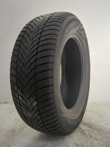 Used Tire 215/60R16 NOKIAN TYRES ENCOMPASS AW 02 95V - Tread Depth 12/32 - Oemusedautoparts1.com