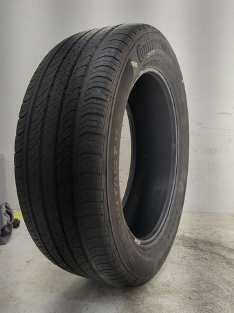 compare product Used Tire 225/55R18 CONTINENTAL PROCONTRACT TX 98H - Tread Depth 6.5/32