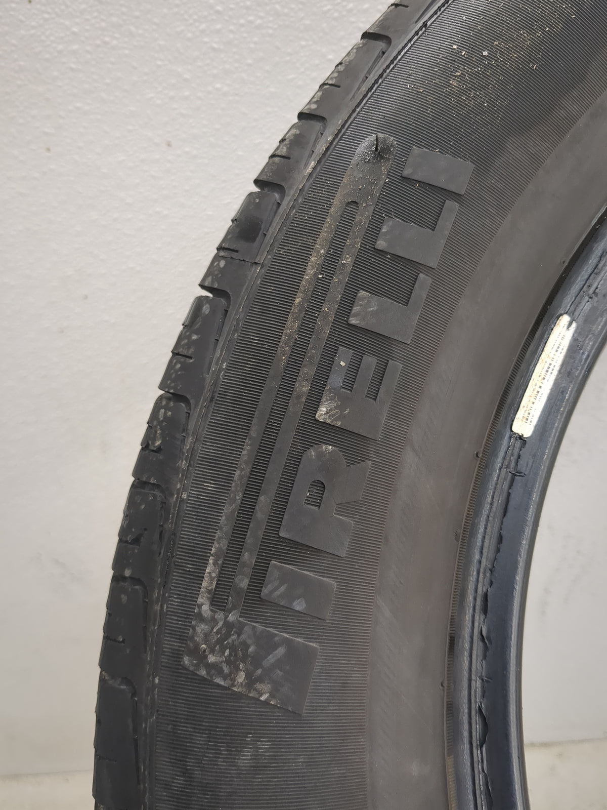 Used Tire 225/60R17 PIRELLI P4 99T - Tread Depth 9/32 - Oemusedautoparts1.com
