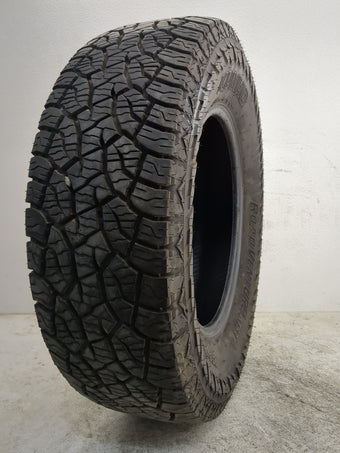 compare product Used Tire 255/70R17 KUMHO ROADVENTURE AT52 112T - Tread Depth 11/32