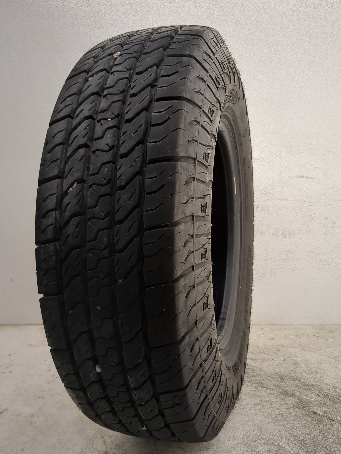 Used Tire LT245/75R17 CORSA HIGHWAY TERRAIN PLUS 120/116S - Tread Depth 11/32 - Oemusedautoparts1.com