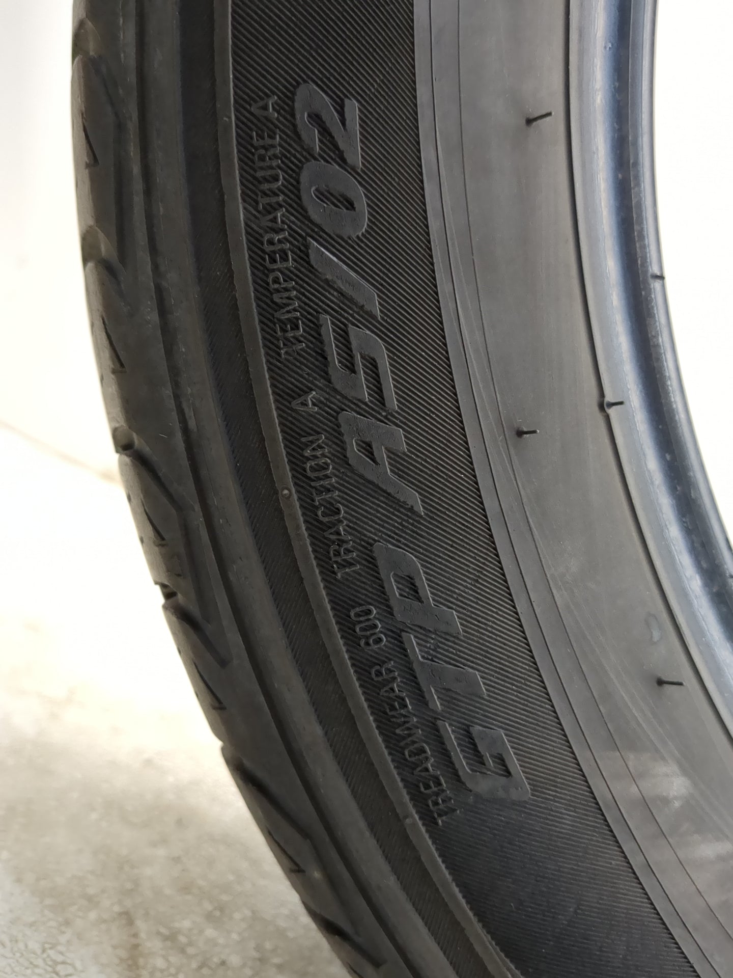 Used Tire 215/55R17 ROADHUGGER GTP AS/02 94V - Tread Depth 9/32 - Oemusedautoparts1.com