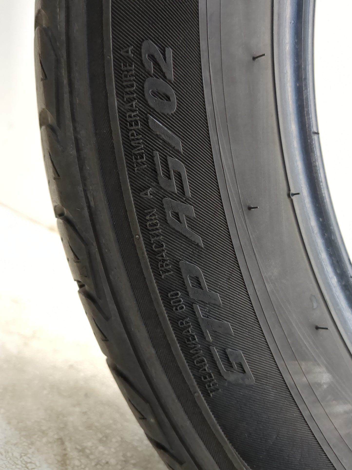 Used Tire 215/55R17 ROADHUGGER GTP AS/02 94V - Tread Depth 9/32 - Oemusedautoparts1.com