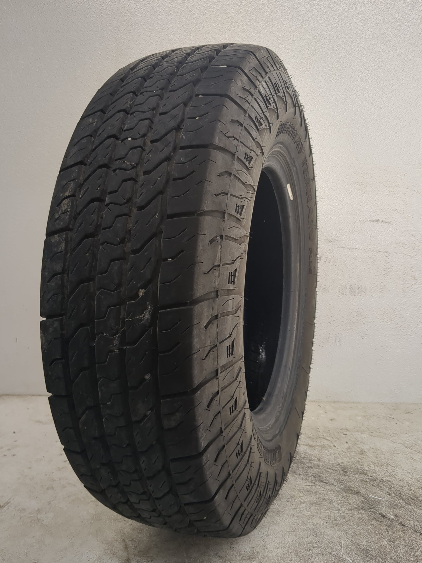 Used Tire LT245/75R16 CORSA HIGHWAY TERRAIN PLUS 120/116S - Tread Depth 11/32 - Oemusedautoparts1.com