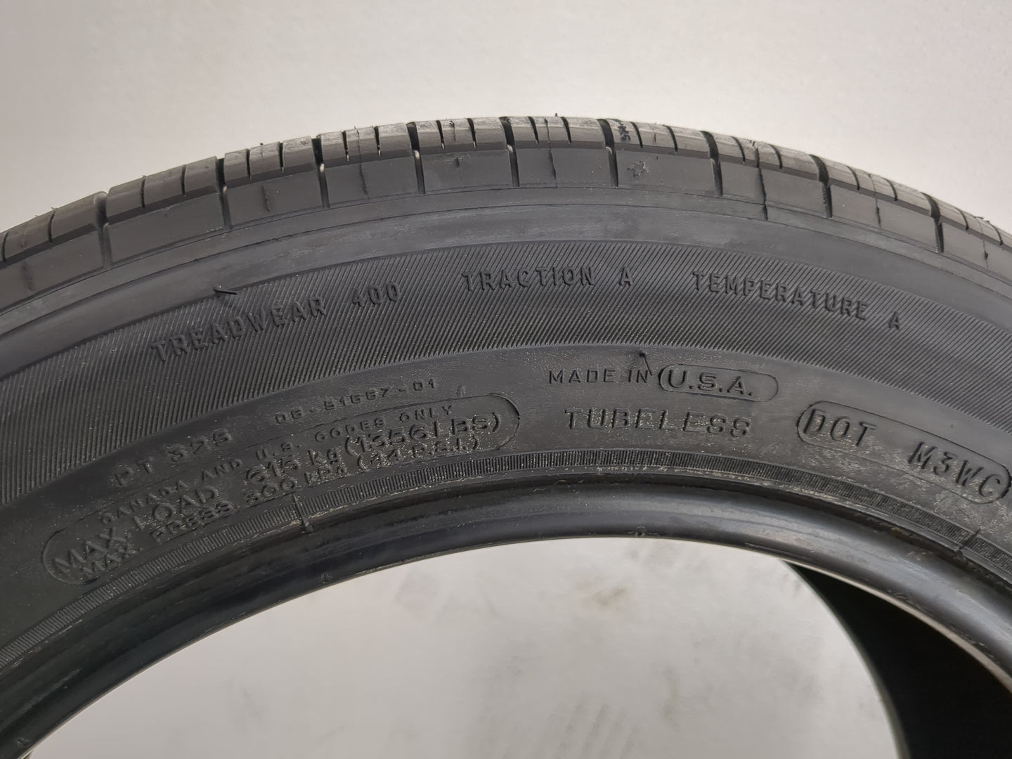 Used Tire 205/55R16 MICHELIN ENERGY MXV4 91H - Tread Depth 10/32 - Oemusedautoparts1.com