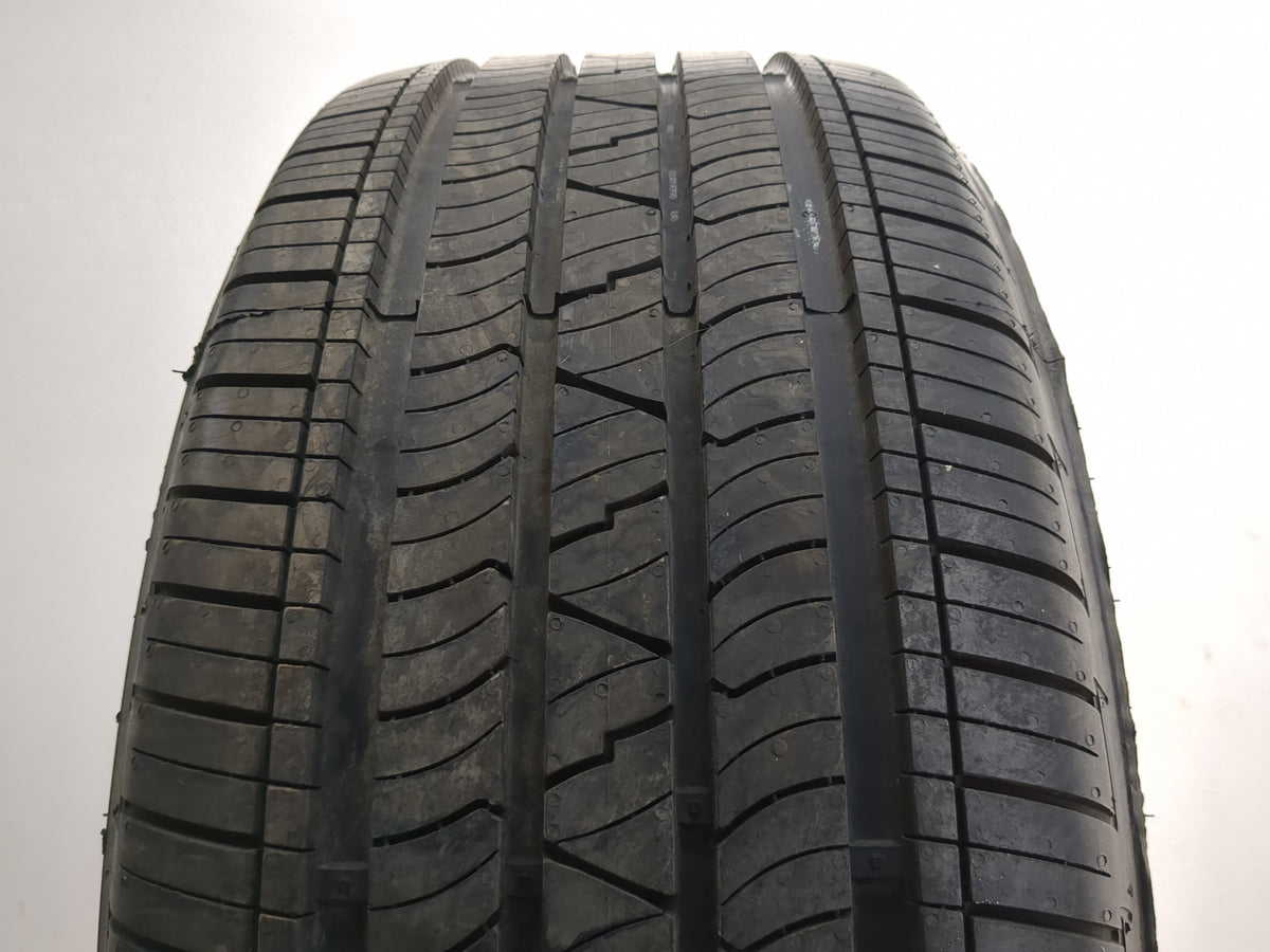 Used Tire 235/55R17 MASTERCRAFT COURSER QUEST PLUS 99H - Tread Depth 10/32 - Oemusedautoparts1.com