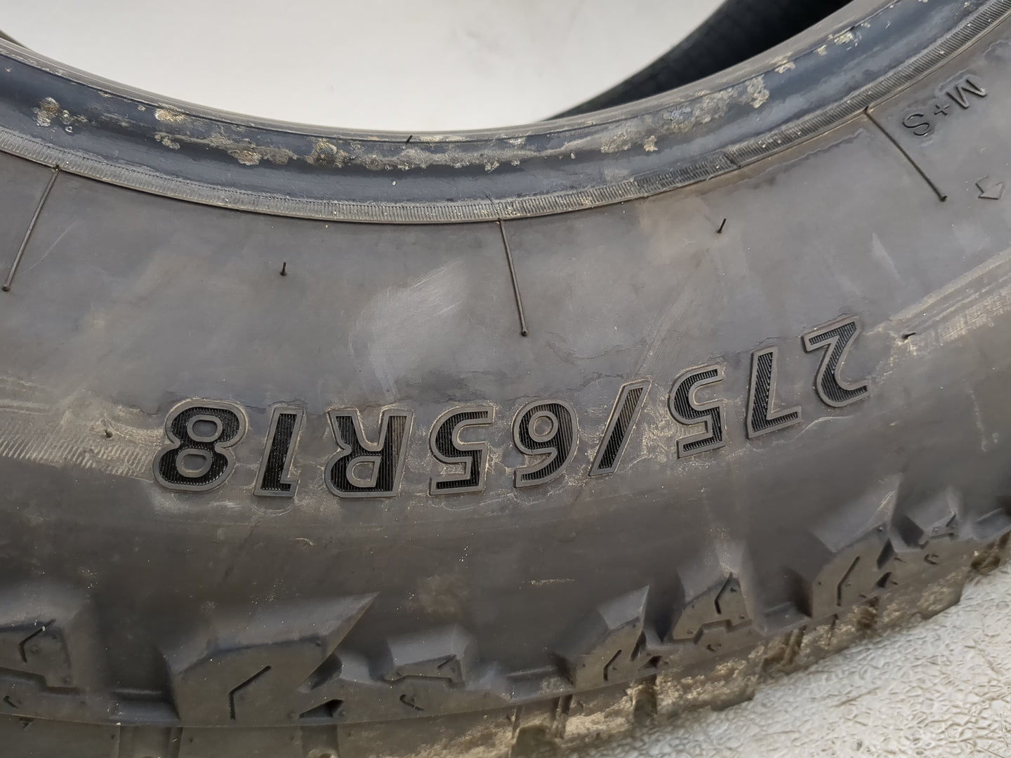 Used Tire 275/65R18 IRONHEAD THRASHER AT IH03 116T - Tread Depth 4/32 - Oemusedautoparts1.com