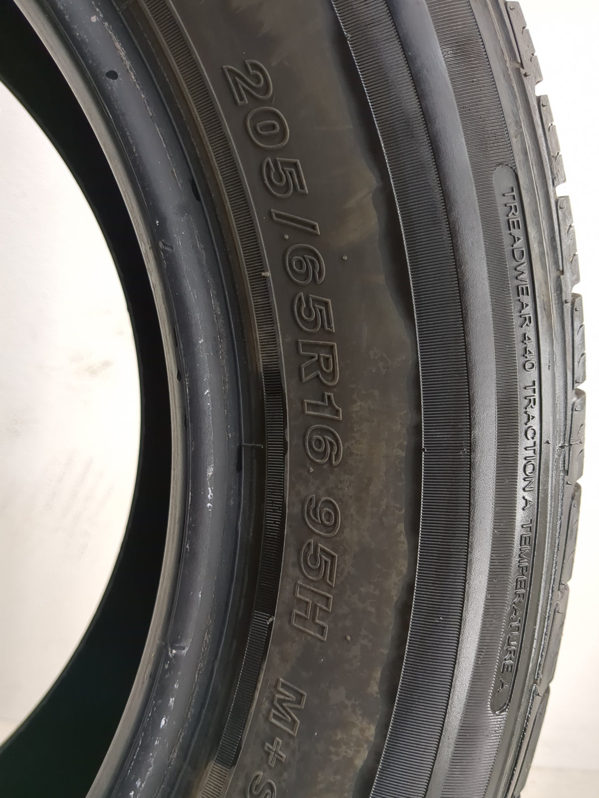 Used Tire 205/65R16 IRONMAN GR906 95H - Tread Depth 8.5/32 - Oemusedautoparts1.com