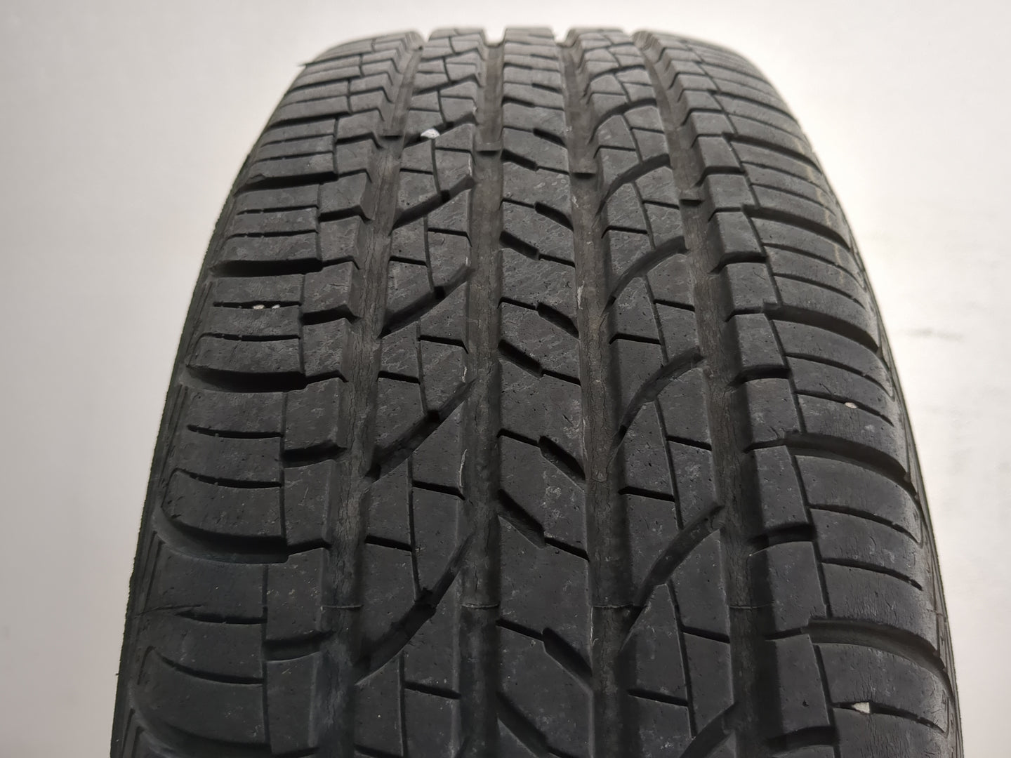 Used Tire 185/65R14 DOUGLAS ALL SEASON 86S - Tread Depth 7/32 - Oemusedautoparts1.com