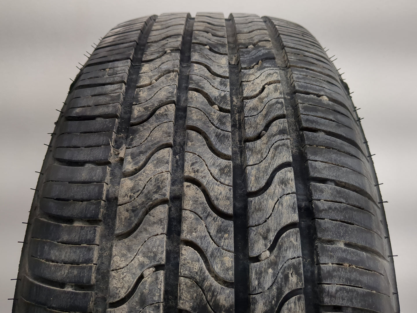 Used Tire 235/60R17 FIRESTONE ALL SEASON 102T - Tread Depth 7/32 - Oemusedautoparts1.com