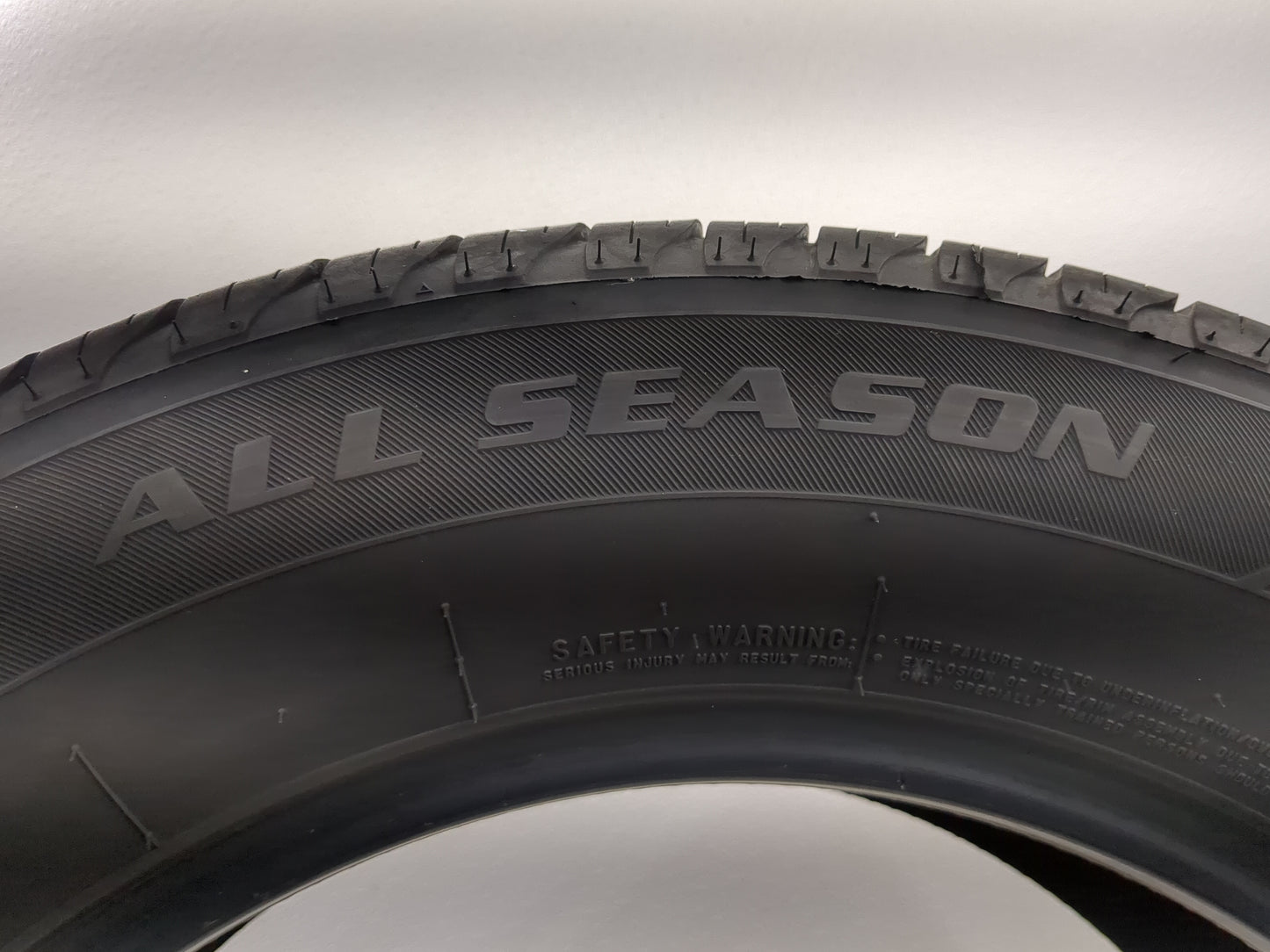 Used Tire 235/60R17 FIRESTONE ALL SEASON 102T - Tread Depth 7/32 - Oemusedautoparts1.com