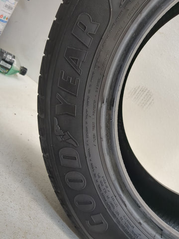 Used Tire 215/60R16 GOODYEAR ASSURANCE 95V - Tread Depth 8/32