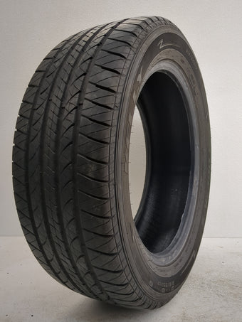 compare product Used Tire 215/55R17 KELLY EDGE A/S 94V - Tread Depth 6/32