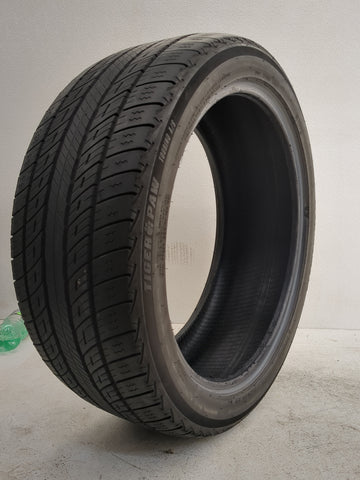 Used Tire 245/40R19 UNIROYAL TIGER PAW 94V - Tread Depth 8/32 - Oemusedautoparts1.com