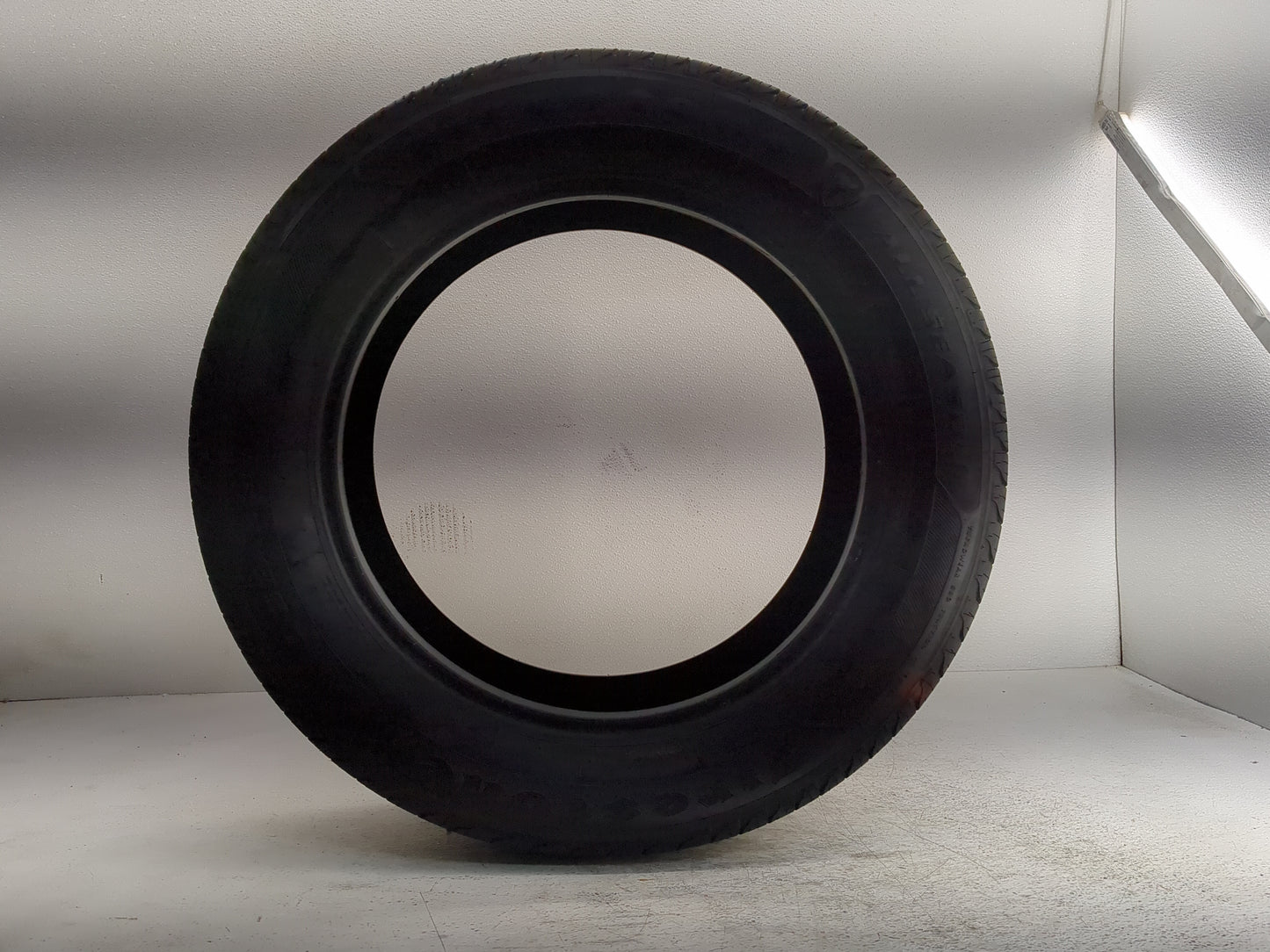 Used Tire 235/55R17 FIRESTONE ALL SEASON 99T - Tread Depth 9/32 - Oemusedautoparts1.com