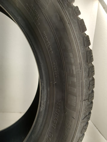 Used Tire 235/50R17 MICHELIN CROSSCLIMATE2 96H - Tread Depth 8.5/32