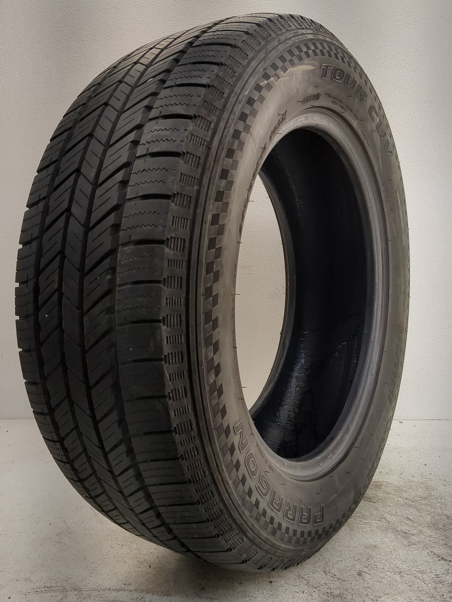 Used Tire 245/60R18 PARAGON TOUR CUV 105H - Tread Depth 9/32 - Oemusedautoparts1.com