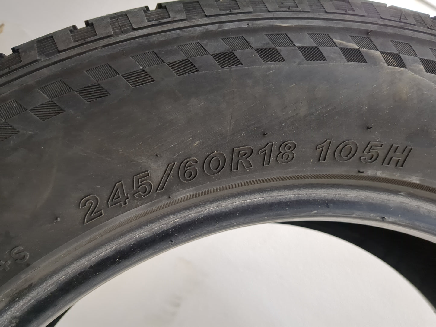 Used Tire 245/60R18 PARAGON TOUR CUV 105H - Tread Depth 9/32 - Oemusedautoparts1.com