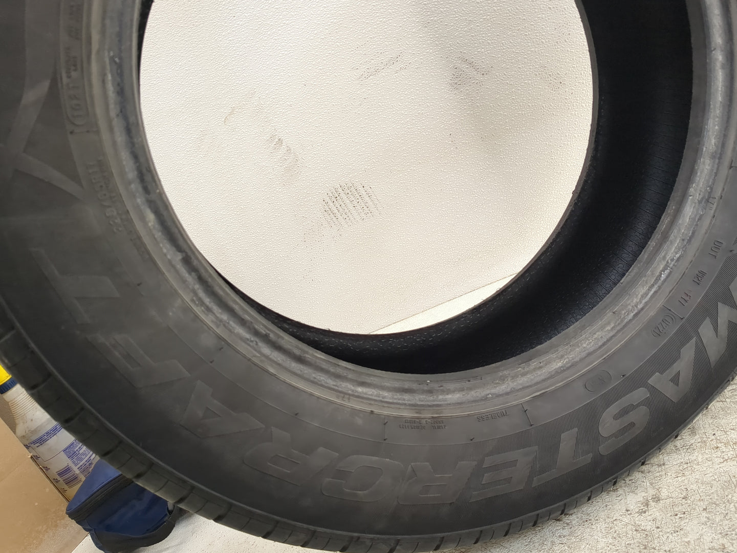 Used Tire 225/65R17 MASTERCRAFT LSP GRAND TOURING 102T - Tread Depth 7/32 - Oemusedautoparts1.com