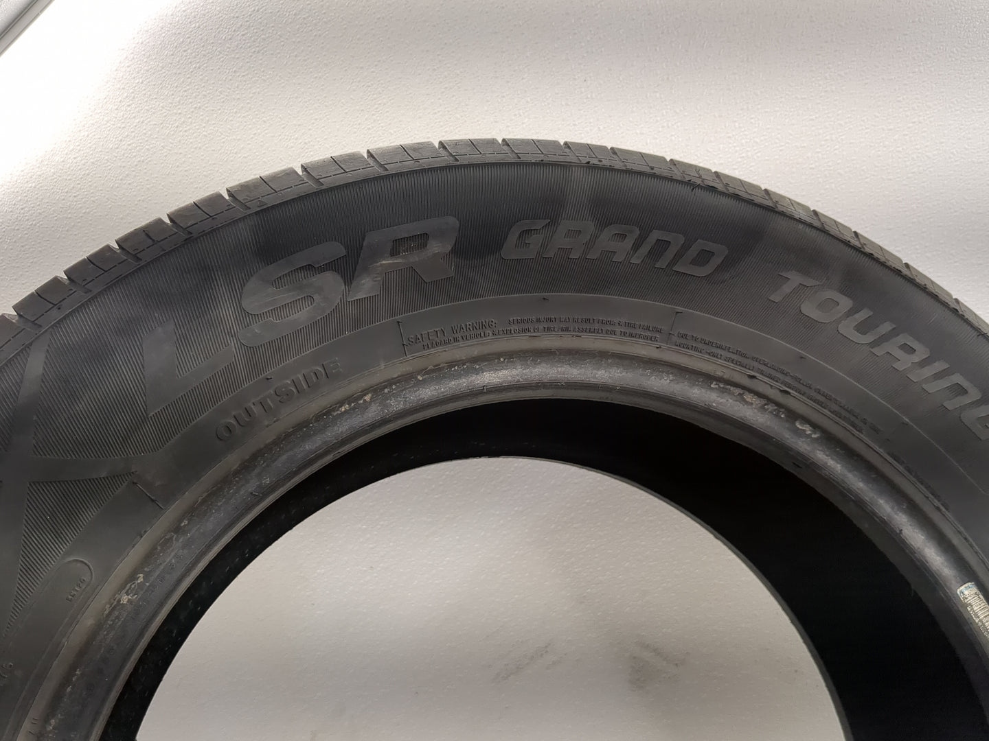 Used Tire 225/65R17 MASTERCRAFT LSP GRAND TOURING 102T - Tread Depth 7/32 - Oemusedautoparts1.com