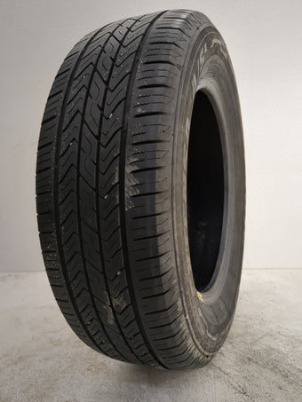 compare product Used Tire 205/65R15 TOYO EXTENSA A/S II 94H - Tread Depth 7/32