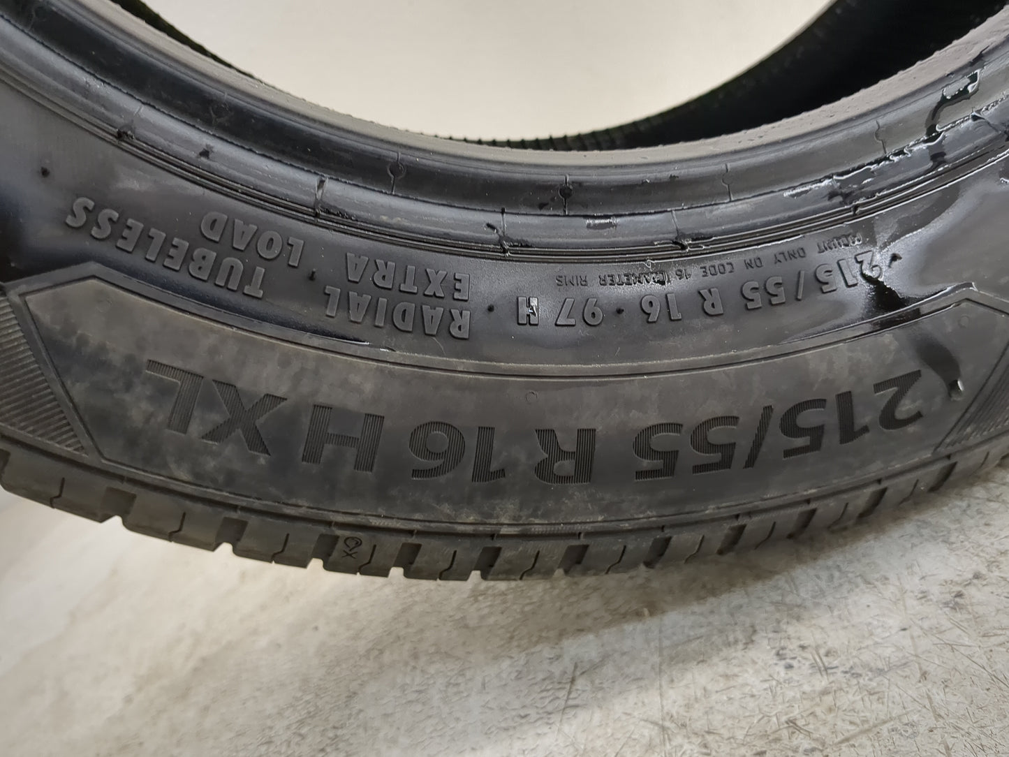 Used Tire 215/55R16 BARUM BRAVURIS 5 HM 97H - Tread Depth 8/32 - Oemusedautoparts1.com