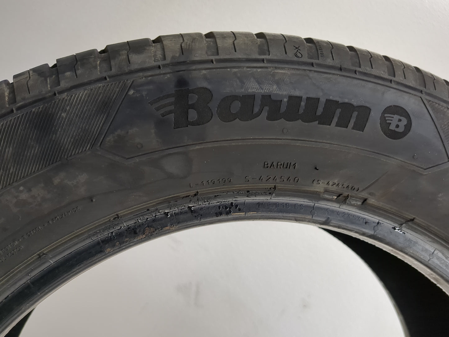 Used Tire 215/55R16 BARUM BRAVURIS 5 HM 97H - Tread Depth 8/32 - Oemusedautoparts1.com