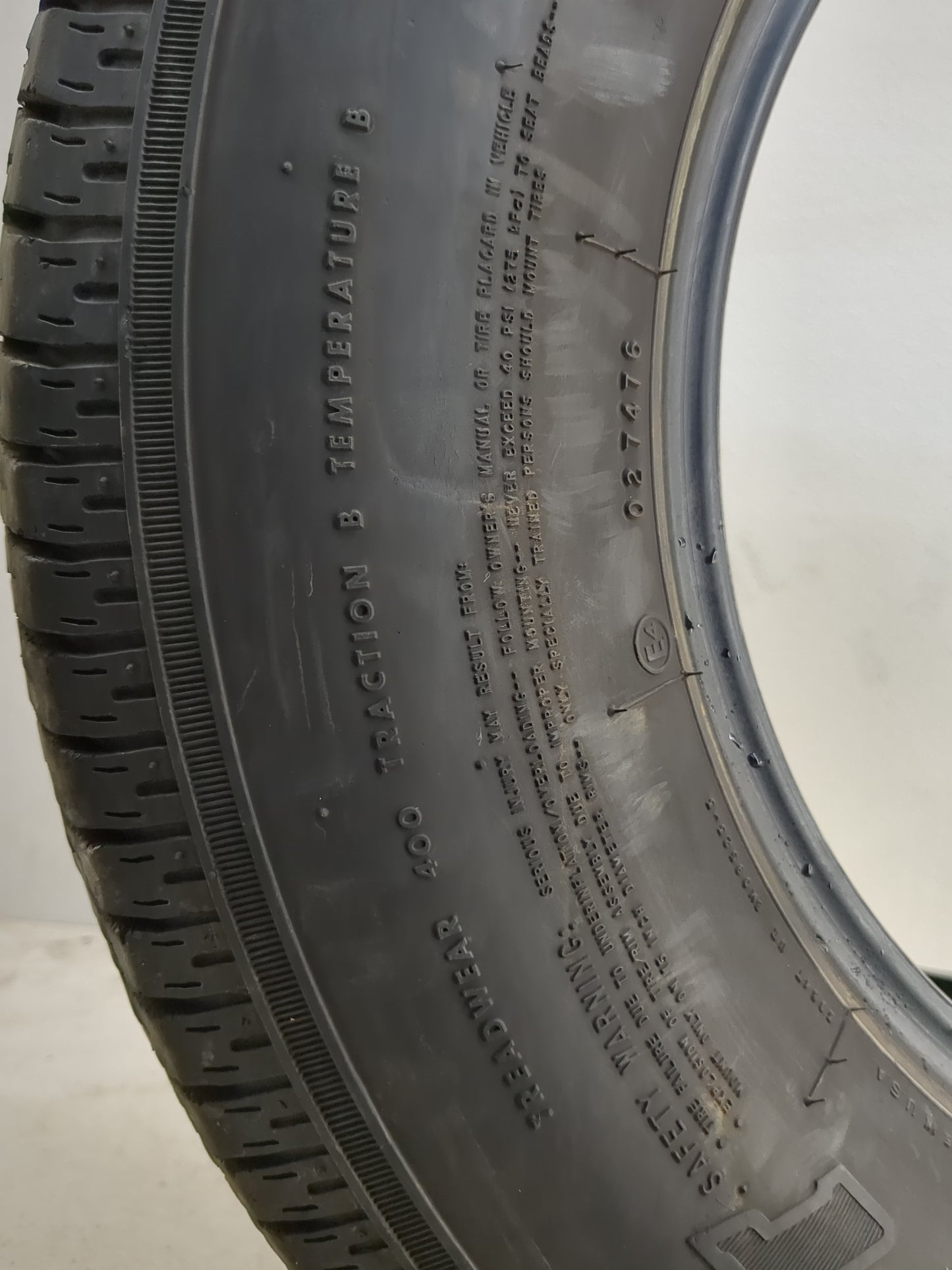 Used Tire P225/70R15 FIRESTONE WILDERNESS 100S - Tread Depth 12/32 - Oemusedautoparts1.com