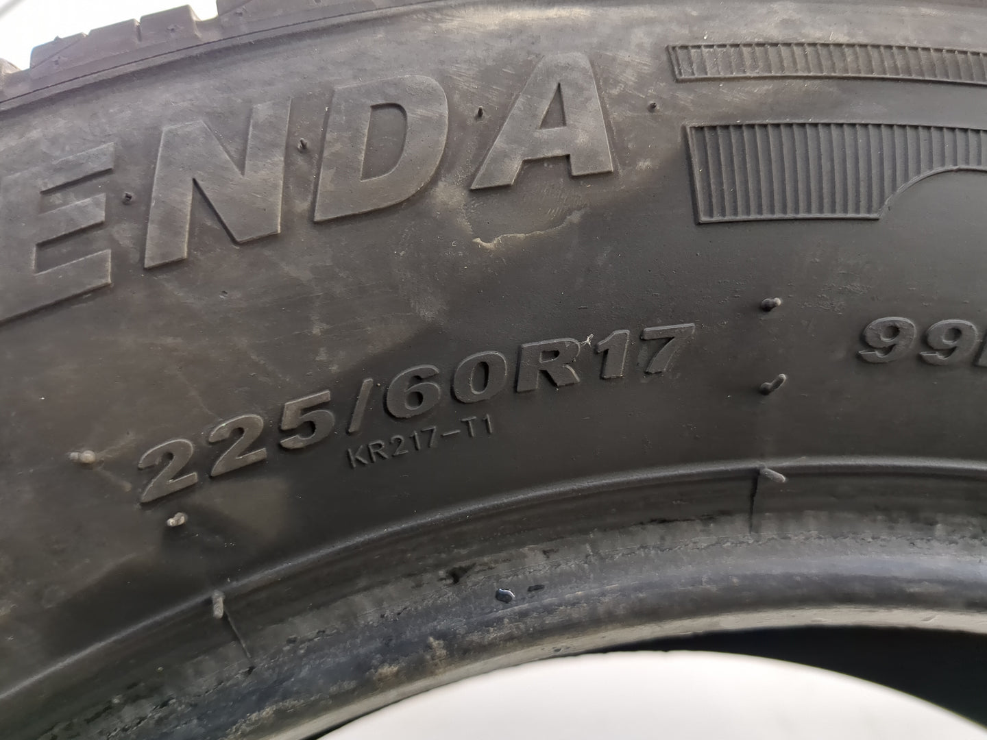 Used Tire 225/60R17 KENDA KENETICA TOURING A/S 99H - Tread Depth 10/32 - Oemusedautoparts1.com