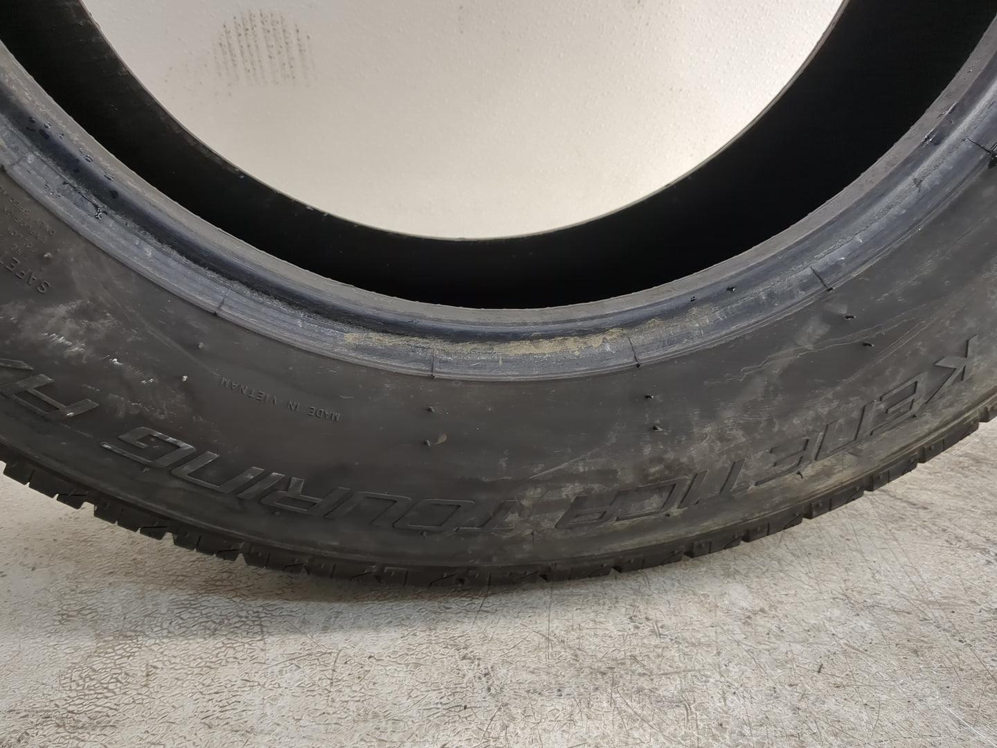Used Tire 225/60R17 KENDA KENETICA TOURING A/S 99H - Tread Depth 10/32 - Oemusedautoparts1.com