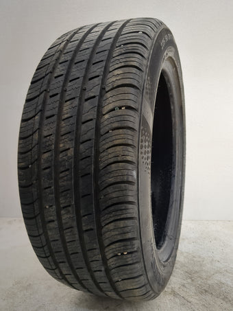 compare product Used Tire 225/50ZR17 KUMHO SOLUS TA71 98W - Tread Depth 11/32