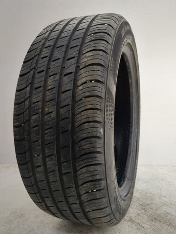 Used Tire 225/50ZR17 KUMHO SOLUS TA71 98W - Tread Depth 11/32 - Oemusedautoparts1.com